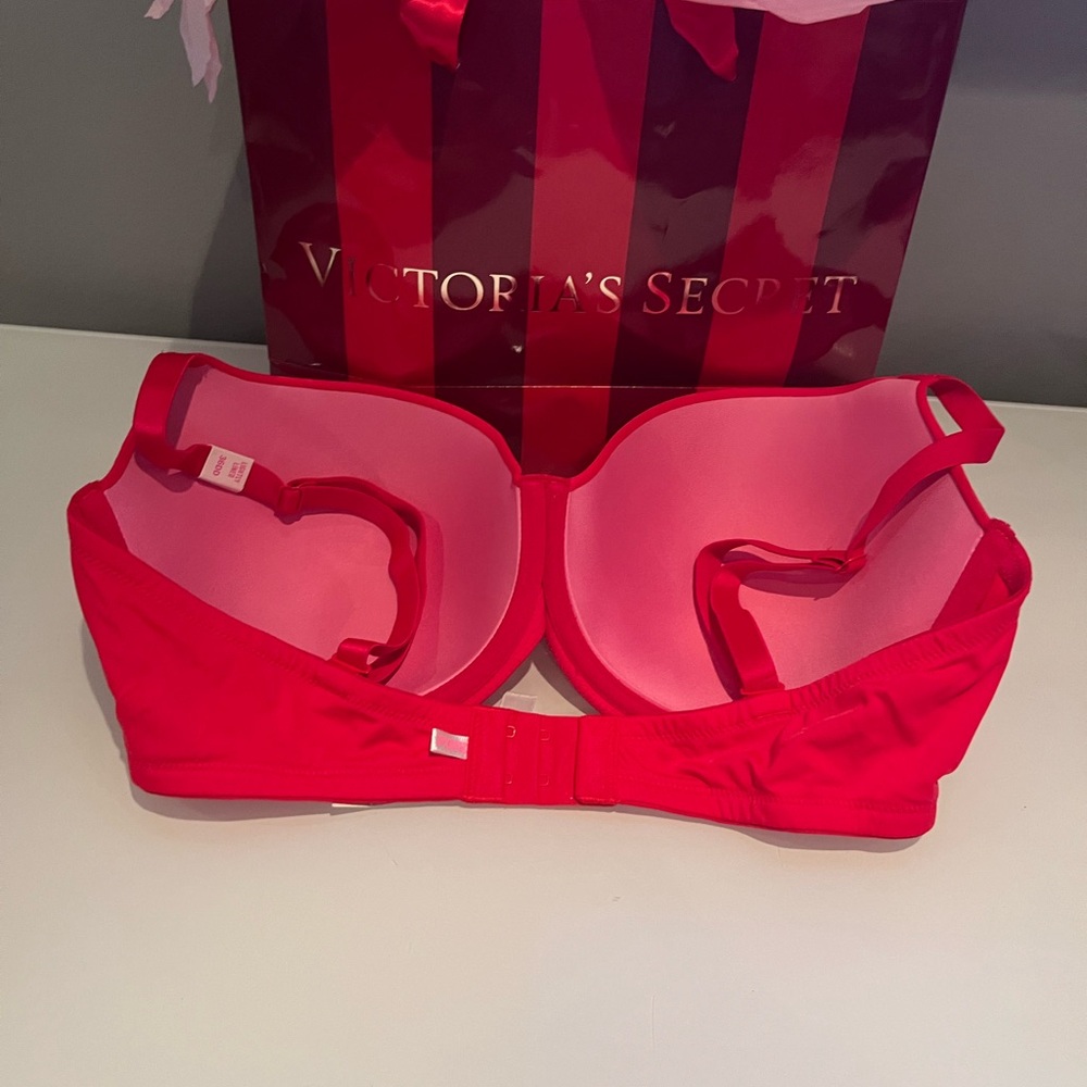 Victoria Secret Bra - Picture 11 of 15
